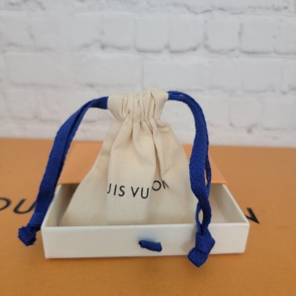 Louis Vuitton Blooming Flower Charm Keyring OB0169 - Picture 8 of 10